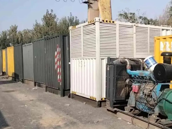 通川200KW柴油发电机机组每小时油耗是多少?